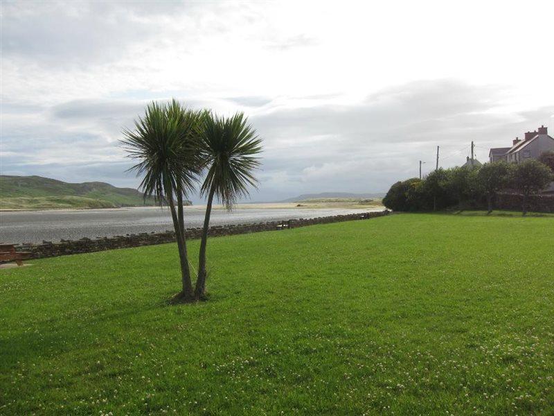 Arnolds Hotel Dunfanaghy Exterior photo